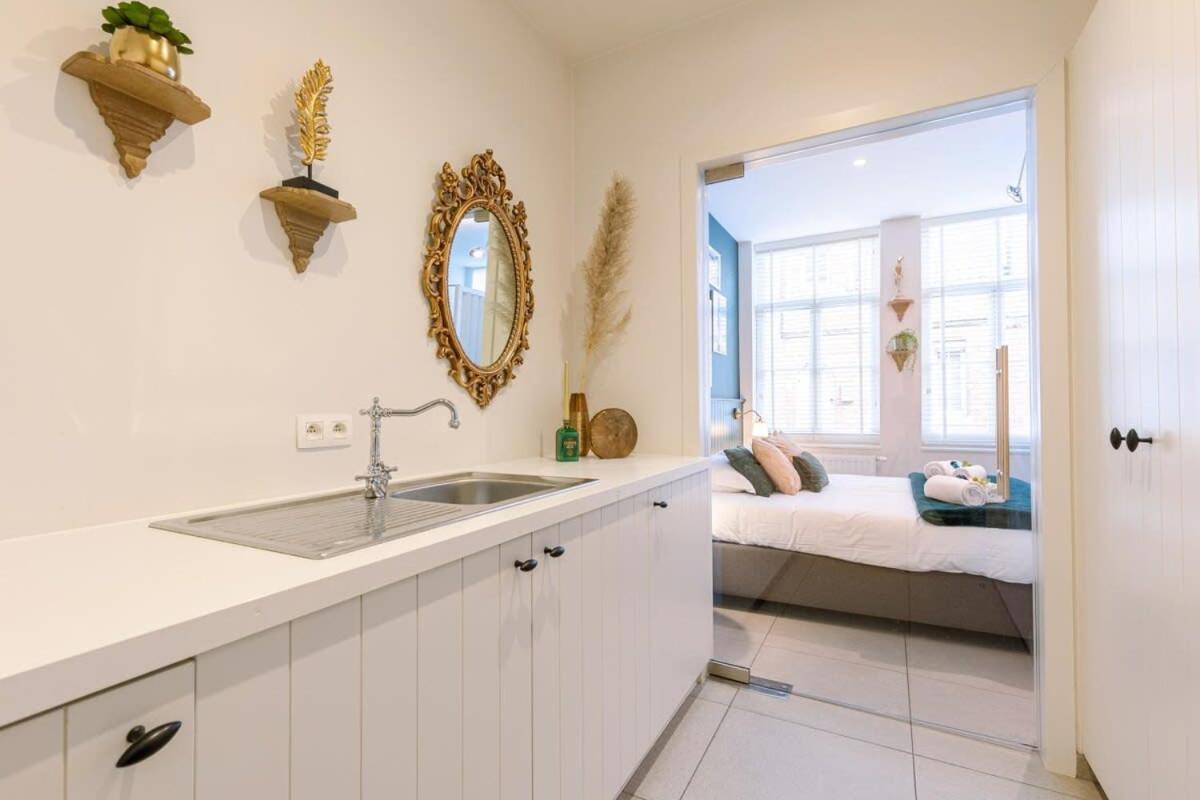 Huswell - Stylish Studio In The Heart Of Брюж Екстериор снимка